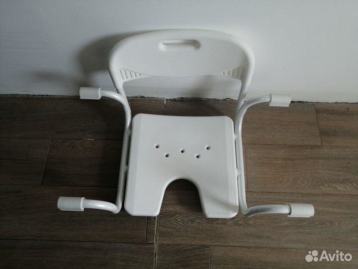 Стул для ванной