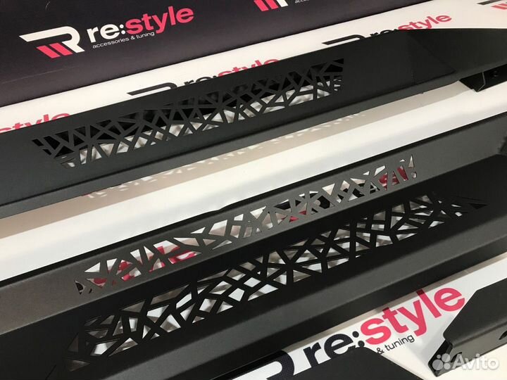 Пороги Toyota Tundra Железные