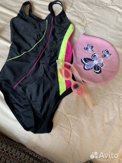 Купальник, шапачка, очки для бассейна