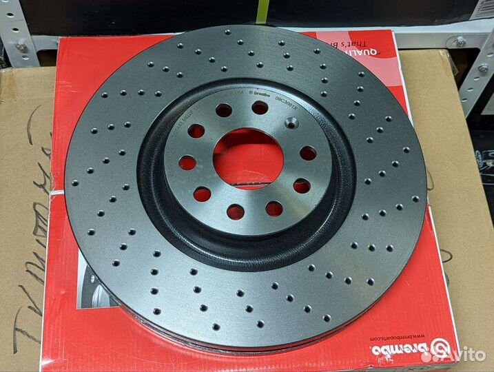 Тормозные диски и колодки Brembo Tiguan Kodiaq VAG