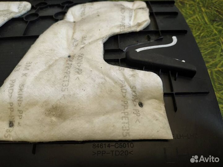 Накладка центральной консоли лев. Kia Sorento 3 Pr