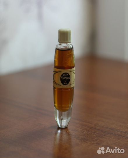 Алые Паруса Дымок духи и одеколон 1989 винтаж