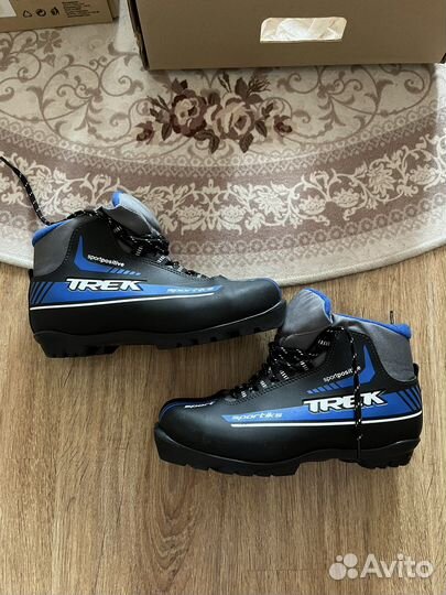 Лыжные ботинки treck