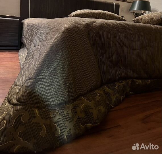 Продаю шторы, покрывало, 2 подушки