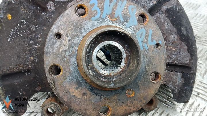 Ступица передняя левая Suzuki SX4 2006