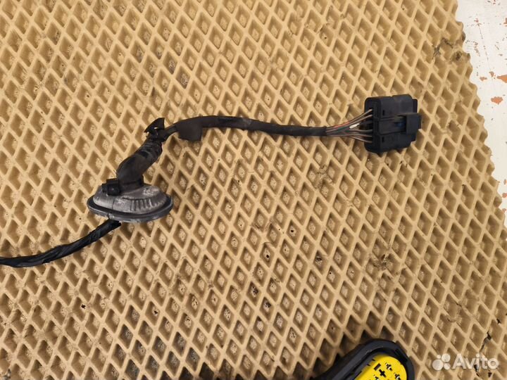 Проводка задней правой двери Renault Megane 3