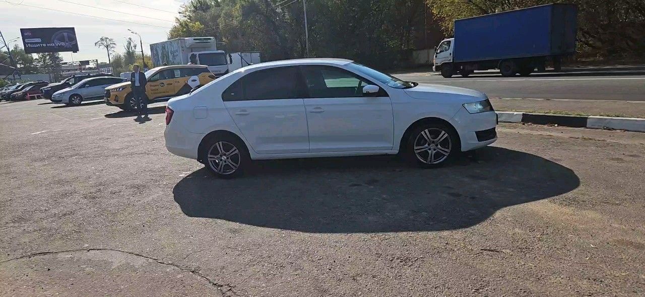 Skoda Rapid: фото владельца