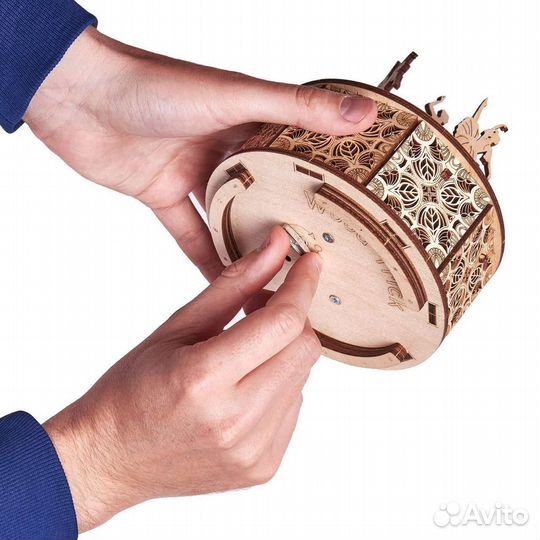 Танцующие балерины - Муз. шкатулка (Wood Trick)