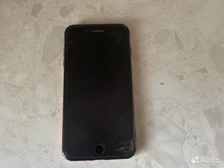 Телефон iPhone 8 plus