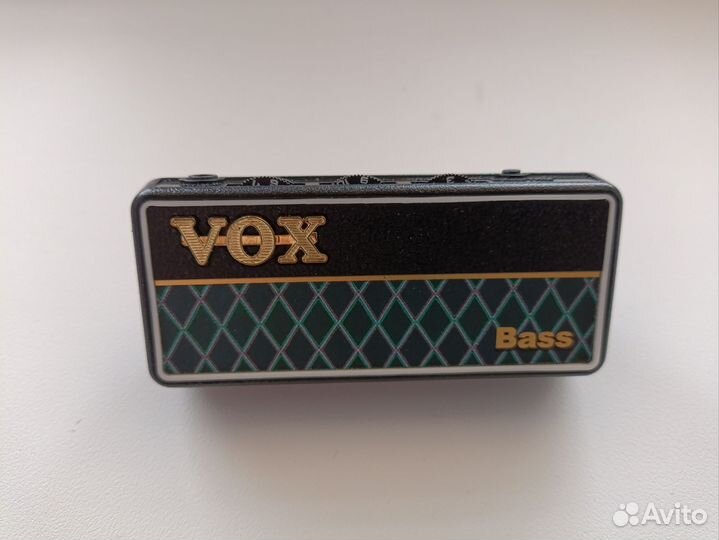 Портативный мини усилитель для бас-гитары VOX