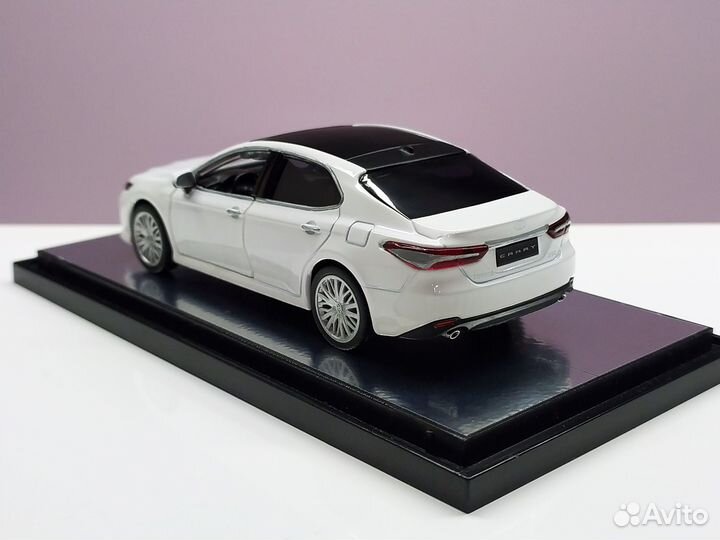 1:43 Toyota Camry