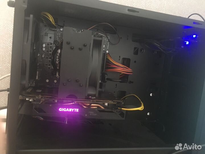 Видеокарта rx570 4gb gigabyte RGB