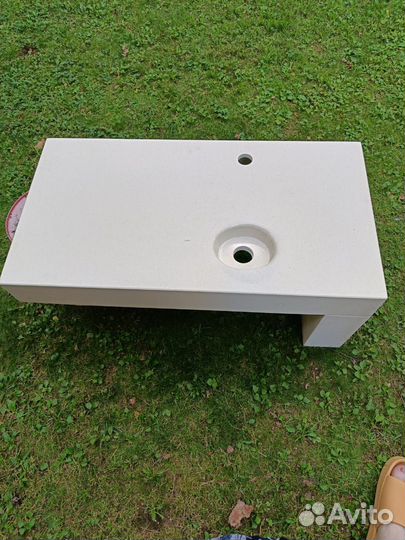 Столешница под раковину из искусственного камня
