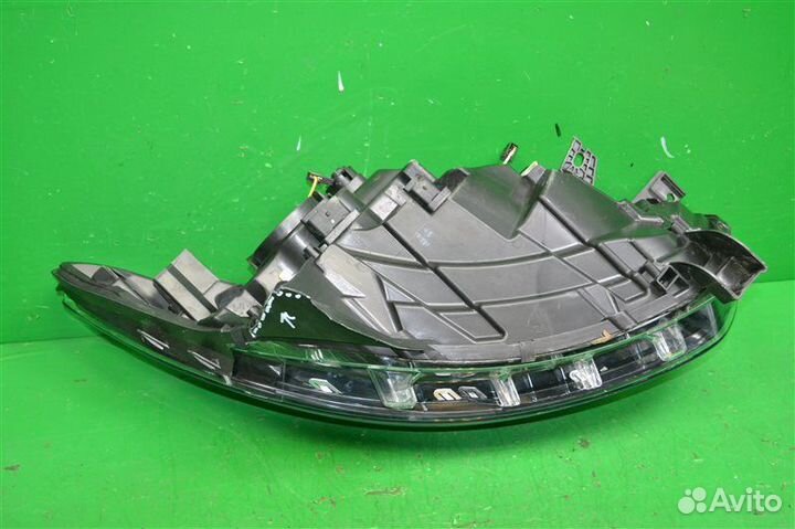 Фара левая Renault Kaptur 2016