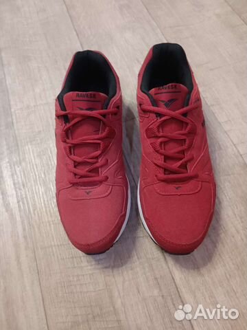 Кроссовки мужские 43 размера новые