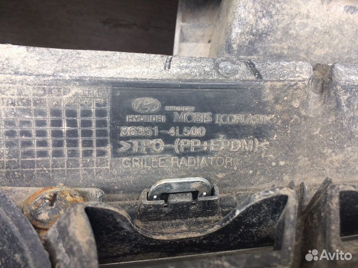 Решетка радиатора Hyundai Solaris рестайлинг