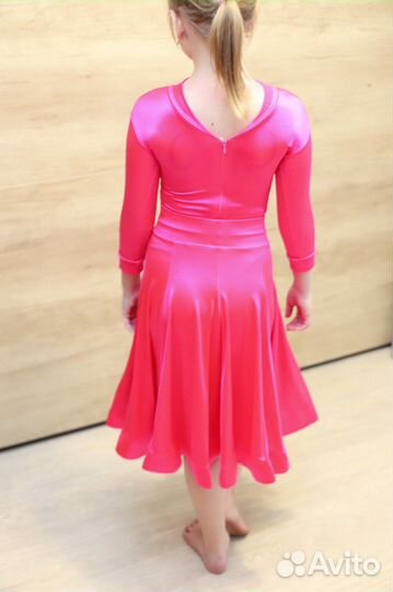 Рейтинговое платье (костюм) для бальных танцев