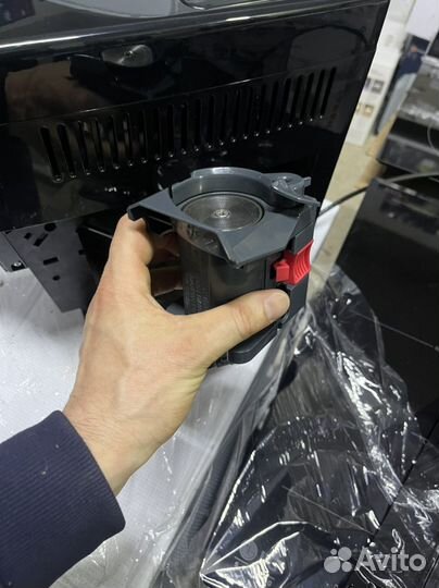 Кофемашина DeLonghi Dinamica