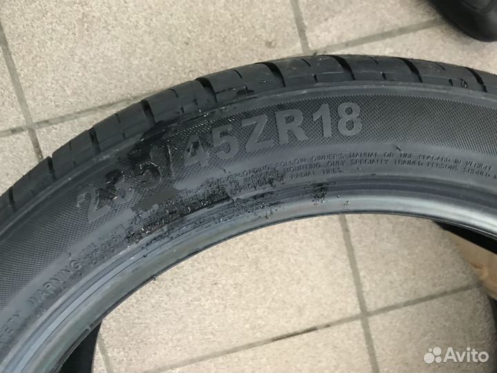 Altenzo Sport Comforter 235/45 R18 98Y