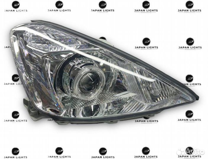 Фары линзовые с анг. глазками передние Toyota