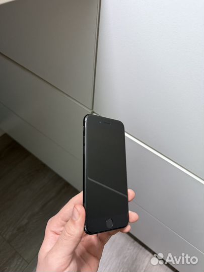 iPhone SE (2020), 128 ГБ
