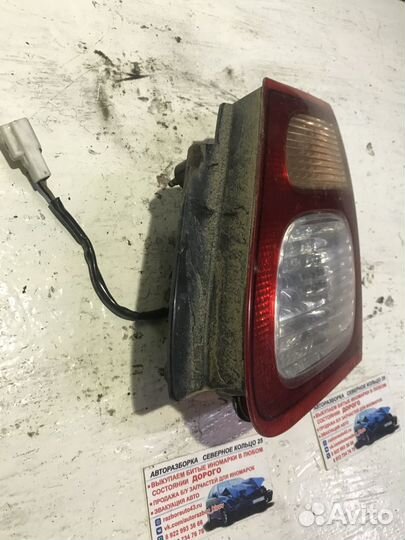 Фонарь внутренний правый Ниссан Альмера Н16 Almera