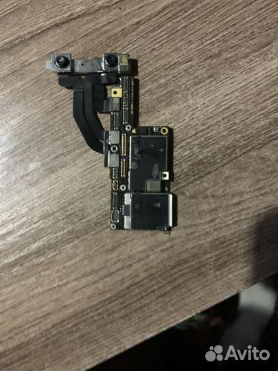 Плата на iPhone х