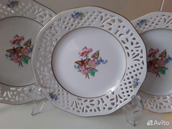 Декоративная настенная тарелка