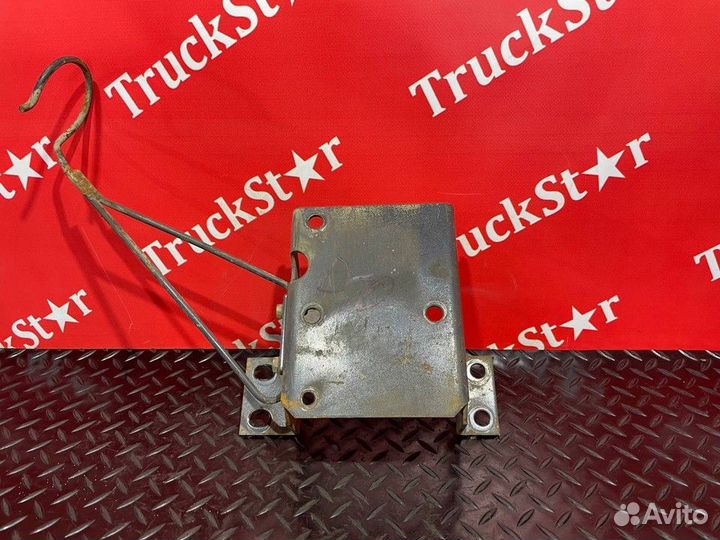 Кронштейн осушителя воздуха Daf XF105