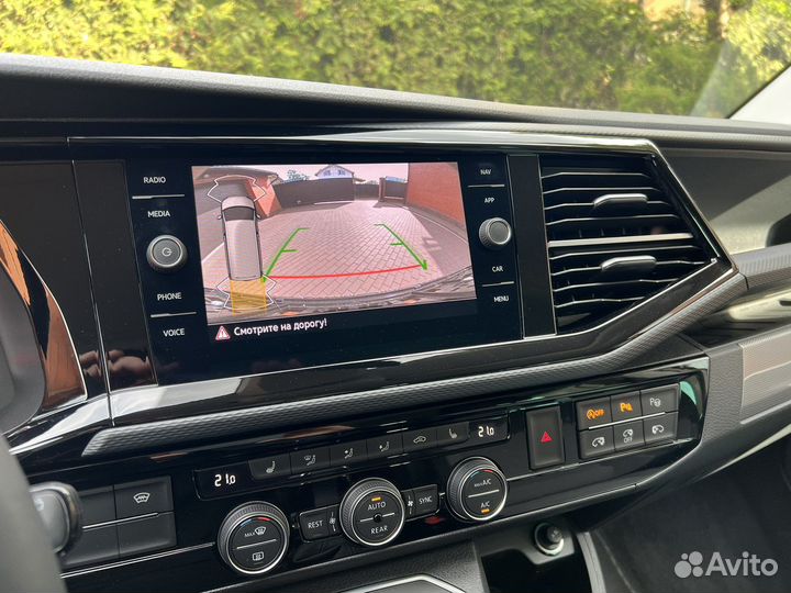 Volkswagen Multivan 2.0 AMT, 2022, 10 км