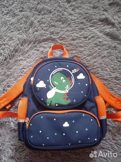 Школьный рюкзак