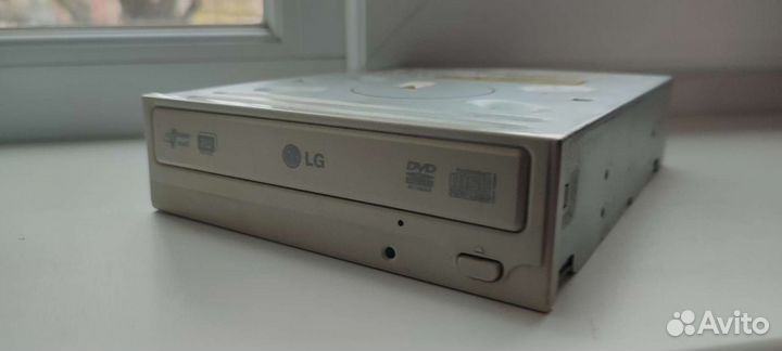 DVD-RW привод LG