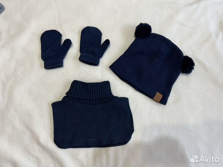 Комплект шапка воротник и варежки