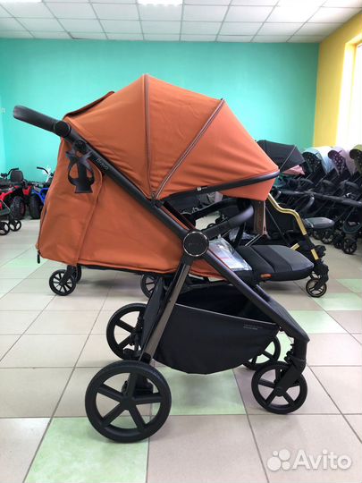 Прогулочная коляска carello bravo plus