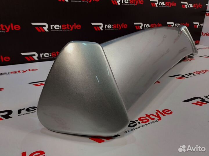 Спойлер на крышу Land Cruiser Prado 95 серебро