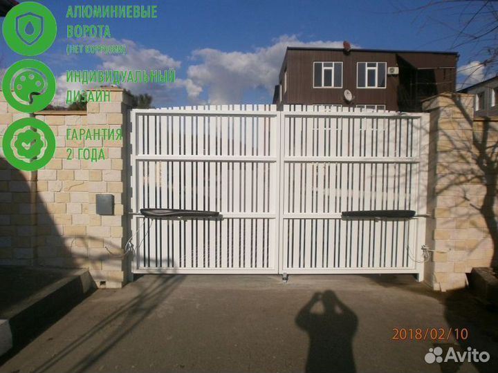 Ворота распашные Prestige с аркой 3000х2000