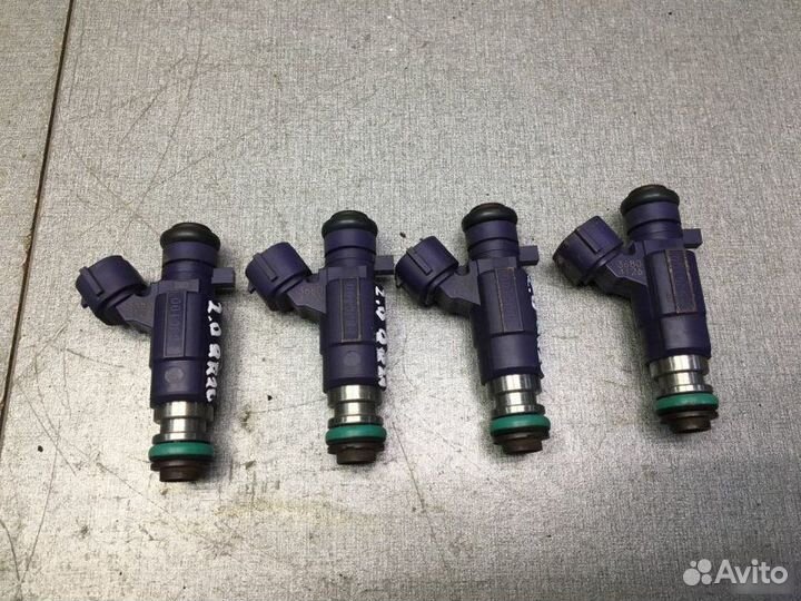 Форсунка топливная Nissan Primera P12 седан 2.0