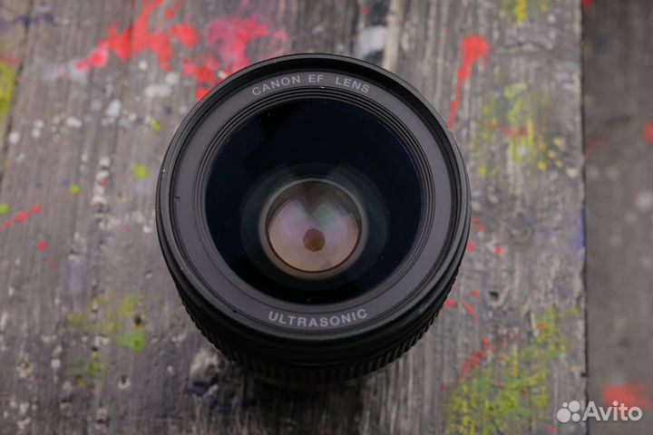 Canon EF 35mm f/1.4L USM