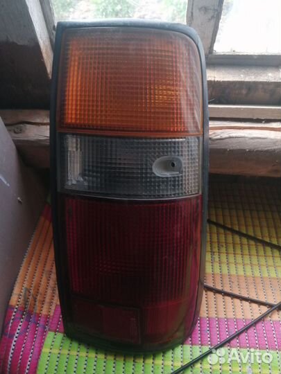 Фонарь задний правый land cruiser 80 оригинальный