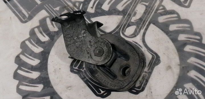 Крепление глушителя Audi A4 (B8, 8k2) 2007-2015