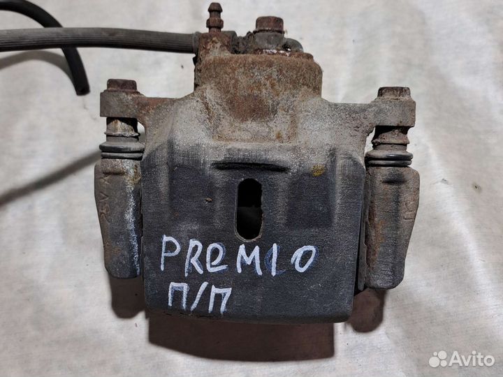 Суппорт передний правый Toyota Premio T240