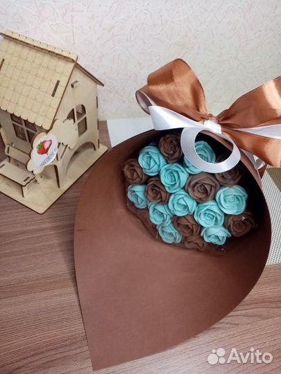 Букет из шоколадных роз