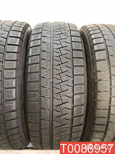 Pirelli Ice Asimmetrico 215/55 R17 101R