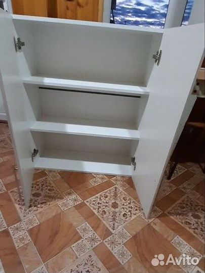 Шкаф навесной новый