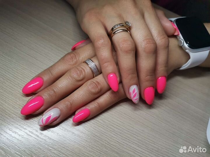 Маникюр и педикюр