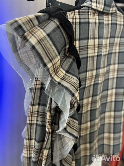 Рубашка в клетку с воланом