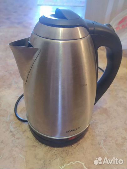 Чайник Scarlett