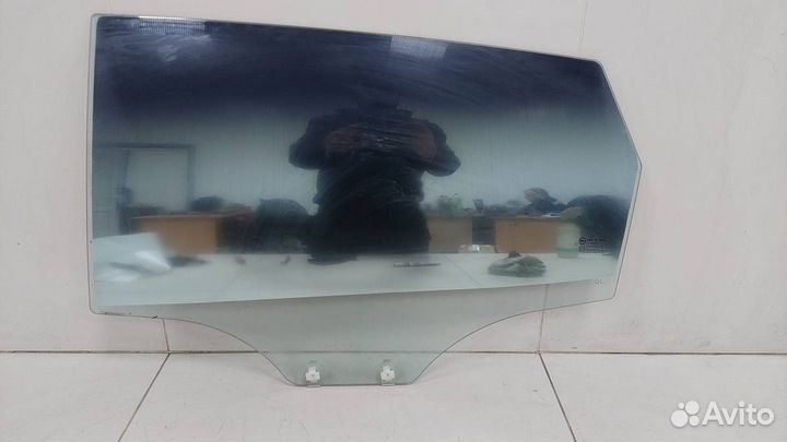 Стекло двери задней левой Kia Rio 3 UB 2011-2017