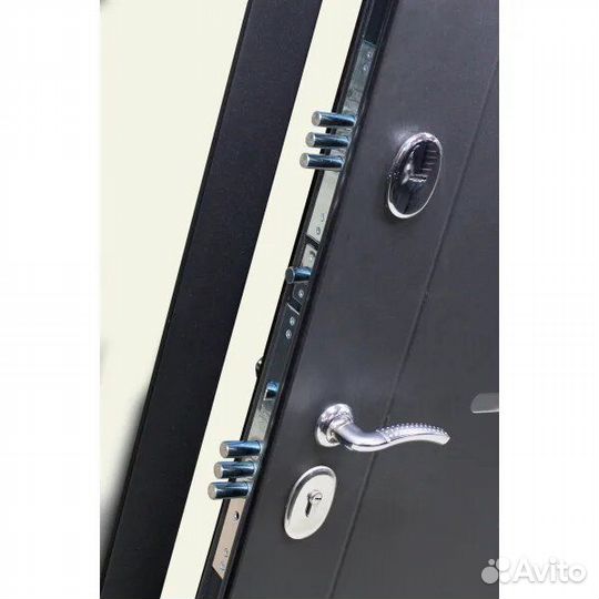 Дверь входная 7,5 см Garda Муар Царга Лиственница