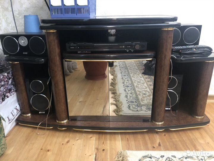 Тумба под тв